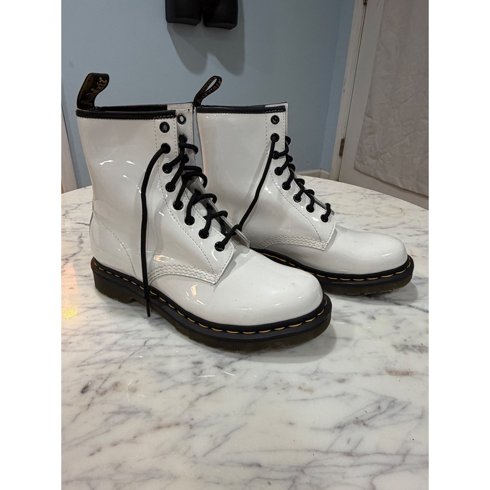 Dr. Martens 1460 White Patent Leather 8 Eye Combat Boots 11821 Size 9L 7UK 41EU